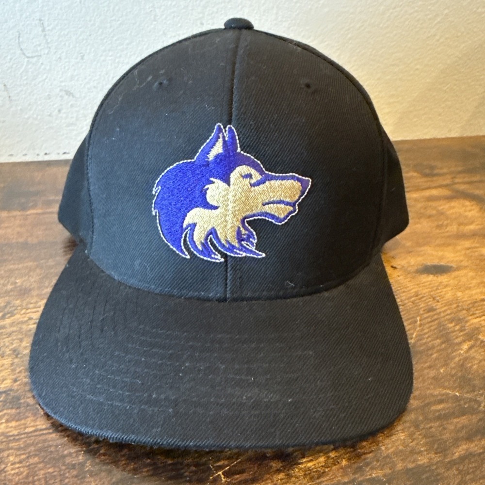 Pacific Headwear Washington Huskies Football Hat Pro Model 705W Black Strapback